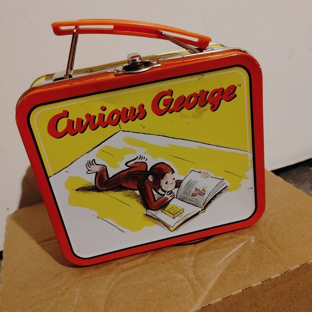 RARE VINTAGE MINI CURIOUS GEORGE MINI LUNCH BOX. GREAT COLLECTIBLE